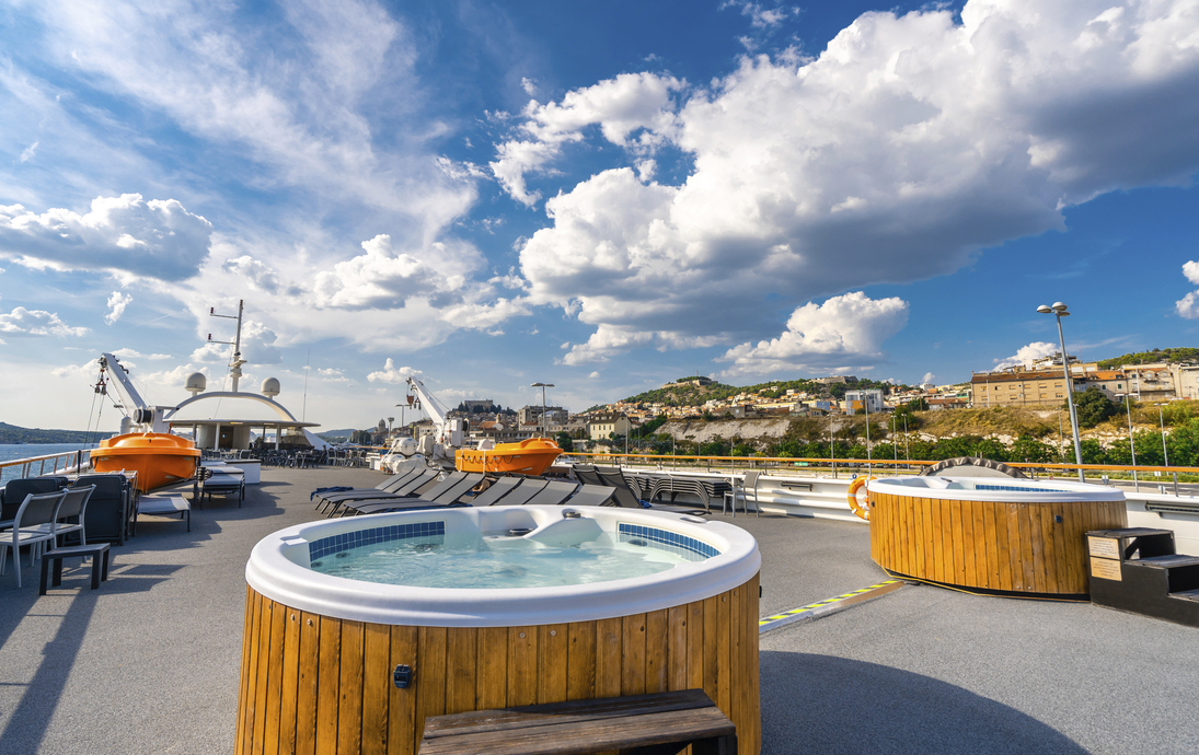 MV La Belle de L'adriatique Whirlpool auf dem Sonnendeck - ©Muamer Mujevic