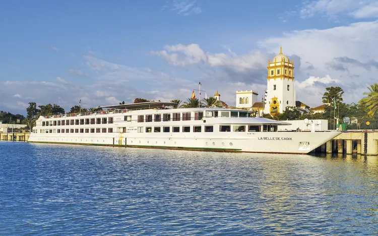 MS La Belle de Cadix, Außen