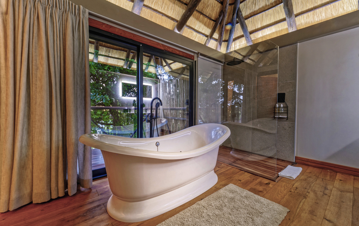 Kaza Safri Lodge, Innen, Zimmer - 324246©Lou Coetzer