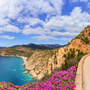 Korsikas Landschaft mit Plage de Bussaglia und Calanques de Piana