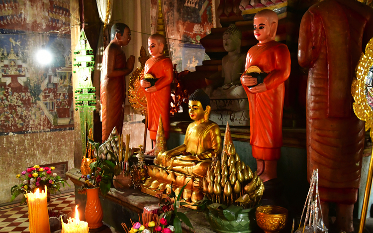 Wat Kampong Tralach Loeu-Pagode