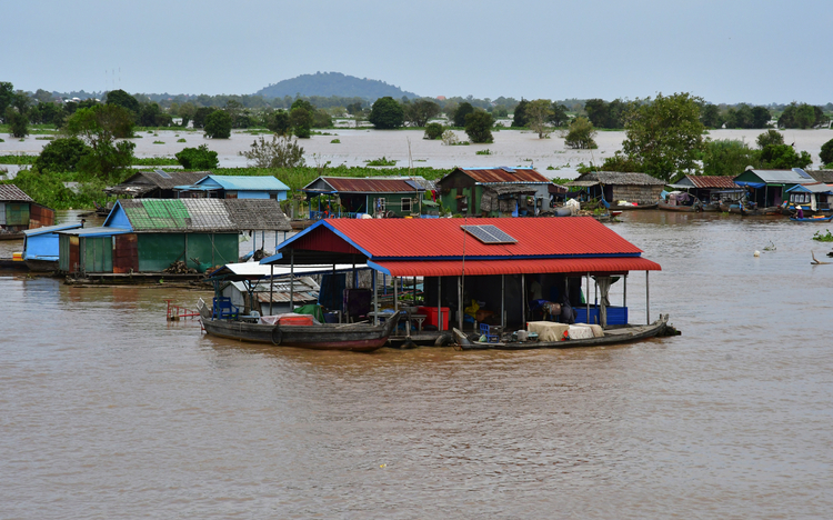 schwimmendes Dorf in der Nähe von Kampong Chhnang