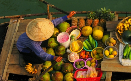 Schwimmender Markt im Mekong Delta