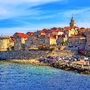 Blick auf die Stadt Korčula auf der gleichnamigen Insel in Dalmatien, Kroatien