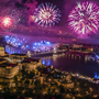 Feuerwerk über dem Burgberg in Budapest