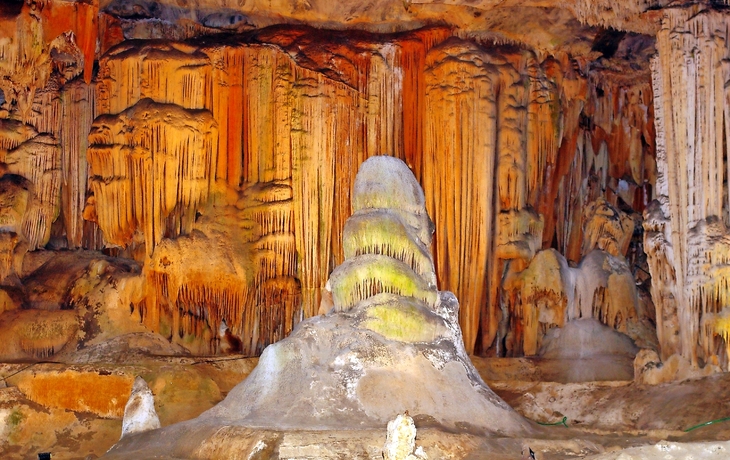 Höhlensystem Cango Caves in der südafrikanischen Provinz Westkap - © Andreas Edelmann - Fotolia