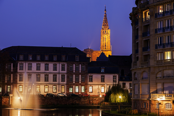 beleuchteter Straßburger Münster im Elsass, Frankreich - © Copy Rights by Henryk Sadura