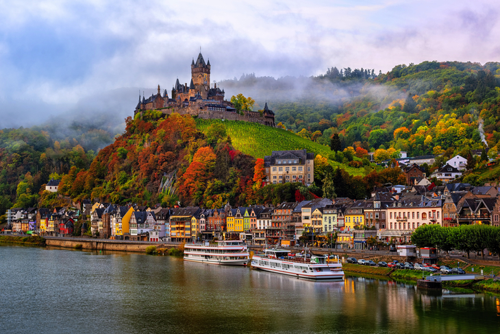 herbstliches Cochem an der Mosel - © Boris Stroujko