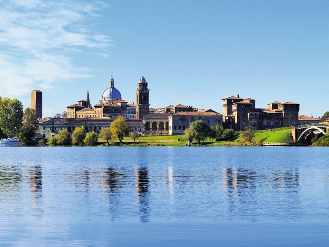 Mantua - © Karol Kozlowski - Fotolia